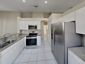 1495 SW 105th Ave in Pembroke Pines, FL - Building Photo - Building Photo