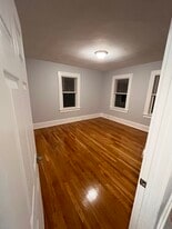36 Loker St, Unit One Bedroom unit w Office in Framingham, MA - Building Photo
