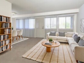 Lockwood in Silver Spring, MD - Building Photo