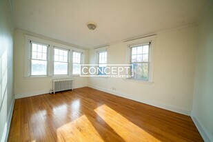 58 Selkirk Rd in Boston, MA - Building Photo