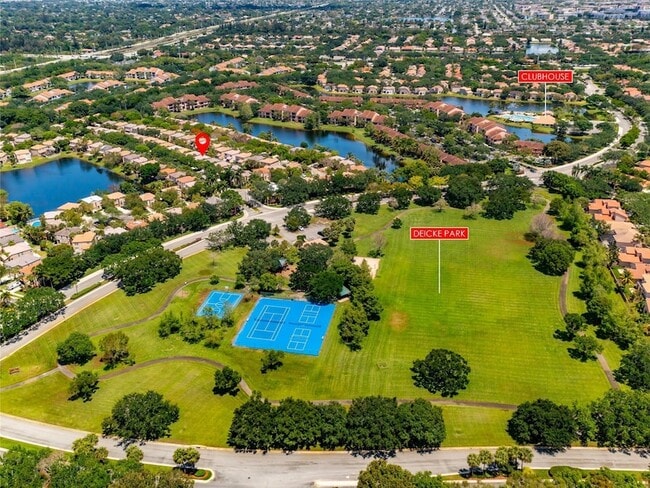 10691 NW 12th Dr in Plantation, FL - Building Photo - Building Photo