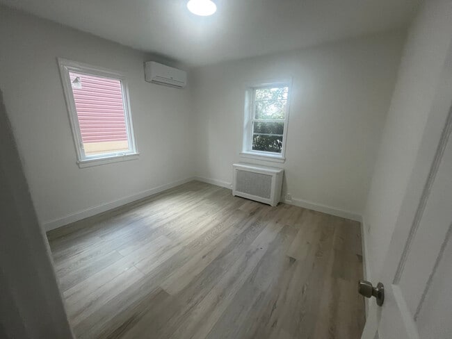 86-27 239th St in Queens, NY - Building Photo - Building Photo
