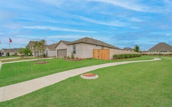 2015 Heather Rdg Wy in Rosenberg, TX - Building Photo - Building Photo