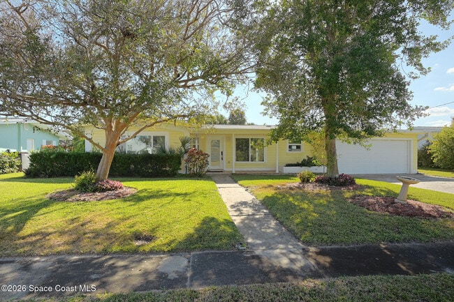 453 Dolphin St in Melbourne Beach, FL - Building Photo - Building Photo