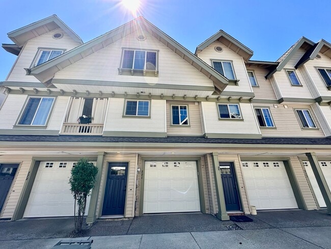 property at 221 Sage Brook Ln