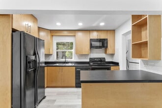 747 NW 1st Terrace in Deerfield Beach, FL - Building Photo - Building Photo
