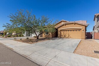 12436 W Myrtle Ct in Glendale, AZ - Building Photo - Building Photo