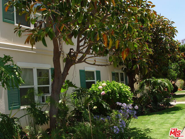 312 S Reeves Dr-Unit -D in Beverly Hills, CA - Building Photo - Building Photo