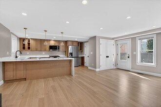 17 Allston St in Boston, MA - Building Photo - Building Photo