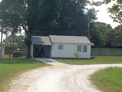 122 E South in Bolivar, MO - Foto de edificio - Building Photo