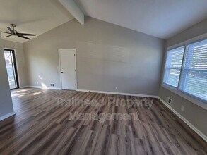 505 NE Short St in Lee's Summit, MO - Building Photo - Building Photo