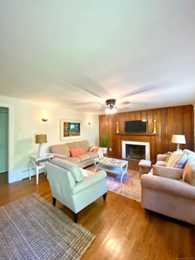 36 Whedon Ln in Madison, CT - Building Photo - Building Photo