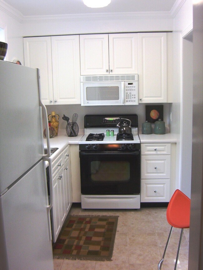 82 Sherman Rd in Boston College, MA - Building Photo - Building Photo
