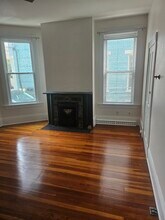 965 Hatch St, Unit 1 in Cincinnati, OH - Foto de edificio - Building Photo