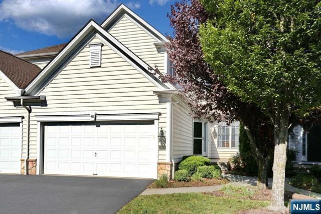 property at 40 Mulberry Ct