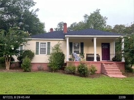 2006 N Ridge Ave in Tifton, GA - Building Photo