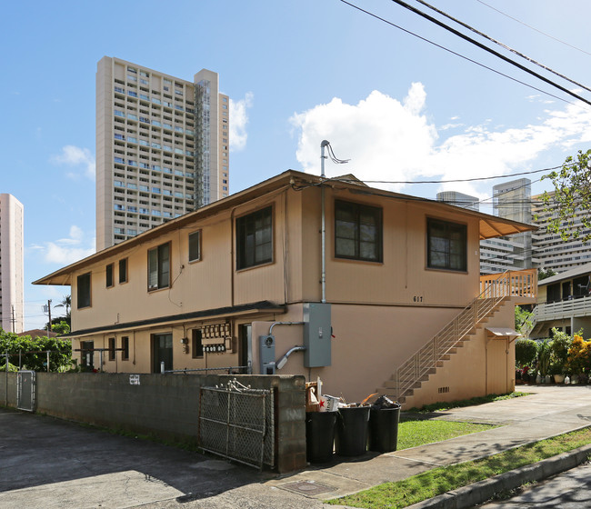 617 Coolidge St in Honolulu, HI - Foto de edificio - Building Photo