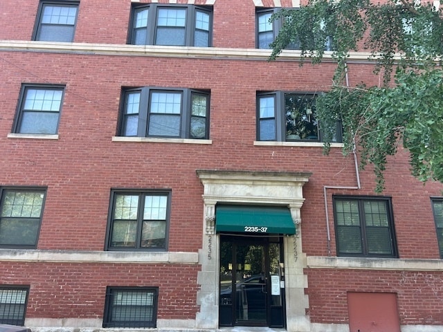 property at 2237 N Kedzie Blvd
