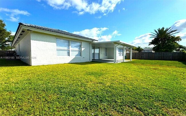 15840 SW 151st Terrace in Miami, FL - Building Photo - Building Photo