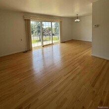 458 Fox Hills Dr S, Unit A-8 in Bloomfield Township, MI - Building Photo - Building Photo