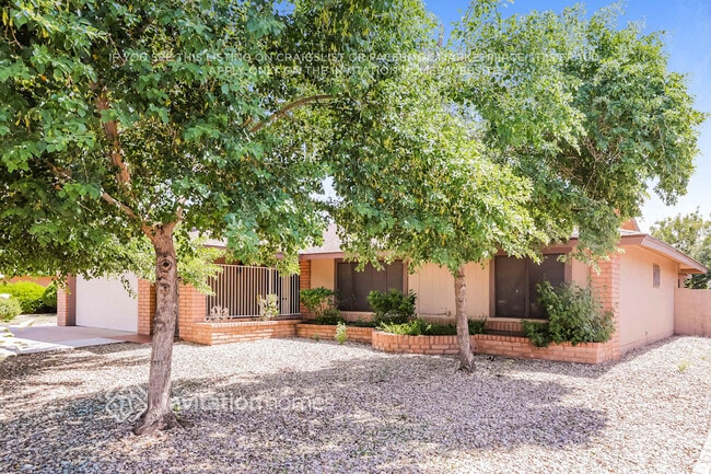 6027 W Carol Ann Way in Glendale, AZ - Building Photo - Building Photo