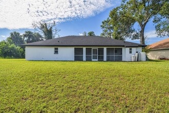 3506 Woodbridge Ave in North Port, FL - Foto de edificio - Building Photo