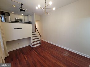 1828-1800 Green St, Unit 1R in Philadelphia, PA - Foto de edificio - Building Photo