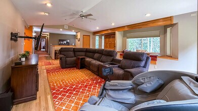 73 Ross Ln in Port Angeles, WA - Building Photo - Building Photo