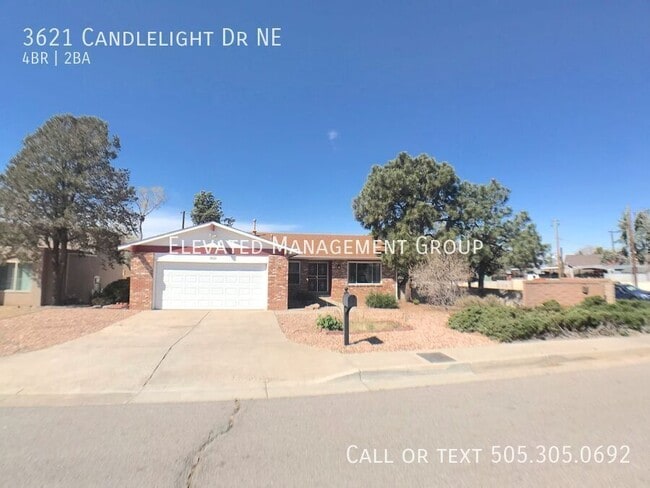 3621 Candlelight Dr NE in Albuquerque, NM - Foto de edificio - Building Photo