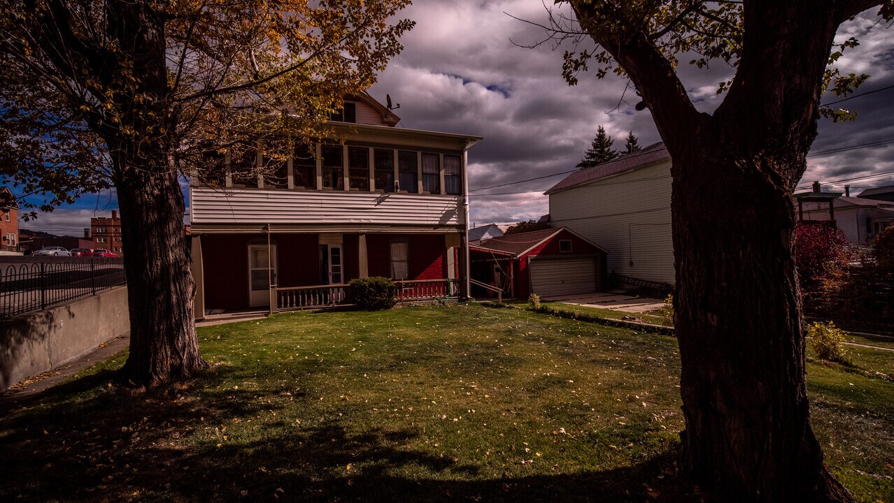 501 S Colorado St, Unit B in Butte, MT - Building Photo