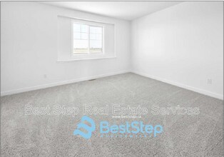 16611-16630 30 Ave SW in Edmonton, AB - Building Photo - Building Photo