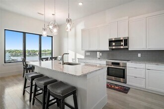 15260 TX-105 in Montgomery, TX - Building Photo - Building Photo