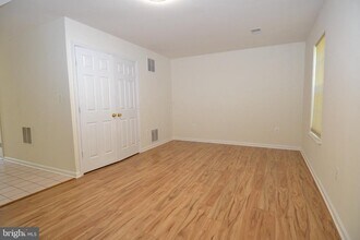 6340 Demme Pl in Springfield, VA - Building Photo - Building Photo