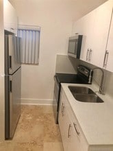 6125 SW 63rd Terrace-Unit -6125 in South Miami, FL - Building Photo - Building Photo