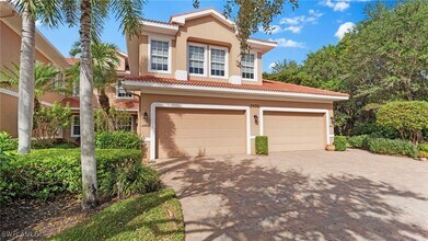 7876 Hawthorne Dr in Naples, FL - Building Photo - Building Photo