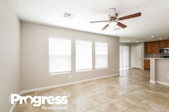 413 Big Cliff Ave in North Las Vegas, NV - Foto de edificio - Building Photo