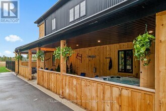 402075 GREY Rd 17 in Georgian Bluffs, ON - Building Photo - Building Photo