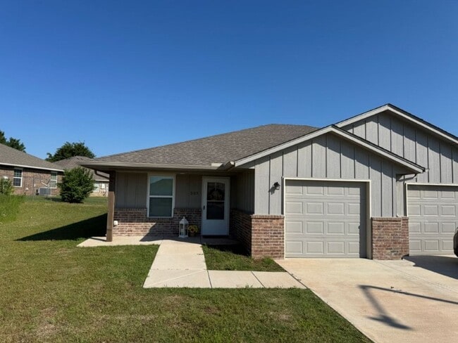 property at 555 Parkhill Cir