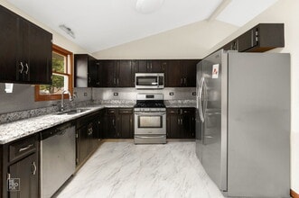 1409 Gilray Dr in Joliet, IL - Building Photo - Building Photo
