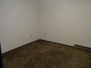 104 Kirtley Strasse, Unit 104 in Wellsburg, WV - Building Photo - Building Photo