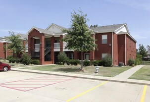The Greens on Blossom Way Apartments