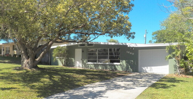 1640 Illinois Rd in Clearwater, FL - Building Photo - Building Photo