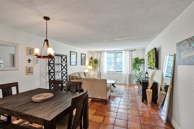 4025 N Federal Hwy in Oakland Park, FL - Building Photo - Building Photo