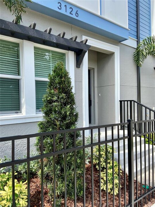 3126 W Azeele St in Tampa, FL - Building Photo