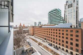 65 St Mary St in Toronto, ON - Building Photo - Building Photo