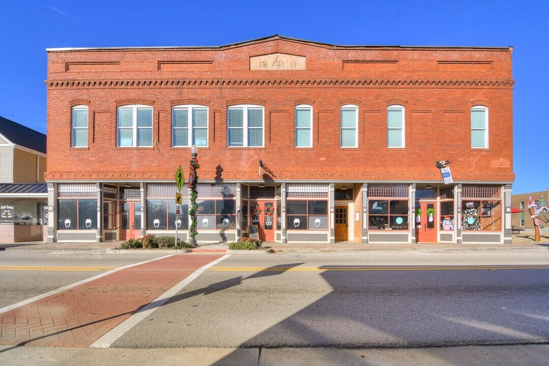 164 N Louisville St in Harlem, GA - Building Photo