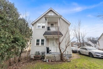 2206 Kenneth Ave, Unit Down in Cleveland, OH - Building Photo - Building Photo