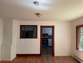 75 Oak St in Gardner, MA - Building Photo - Building Photo