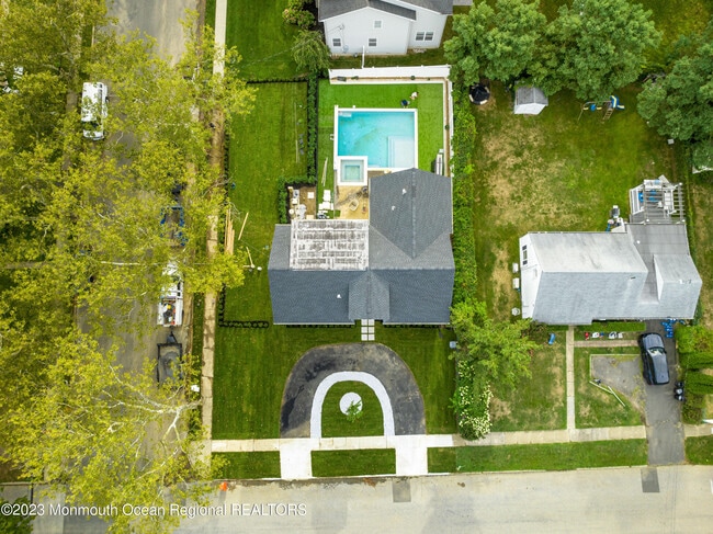 property at 929 Van Ct Ave