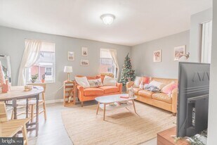 621 S 18th St in Philadelphia, PA - Building Photo